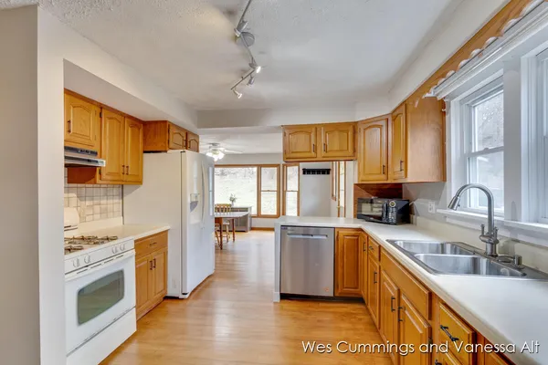 $326,000 | 829 North Jefferson Street, Lowell, MI 49331