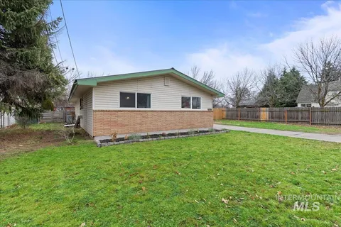 $369,990 | 1502 South Atlantic Street, Boise, ID 83705