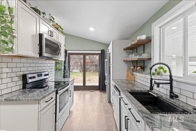 $369,990 | 1502 South Atlantic Street, Boise, ID 83705