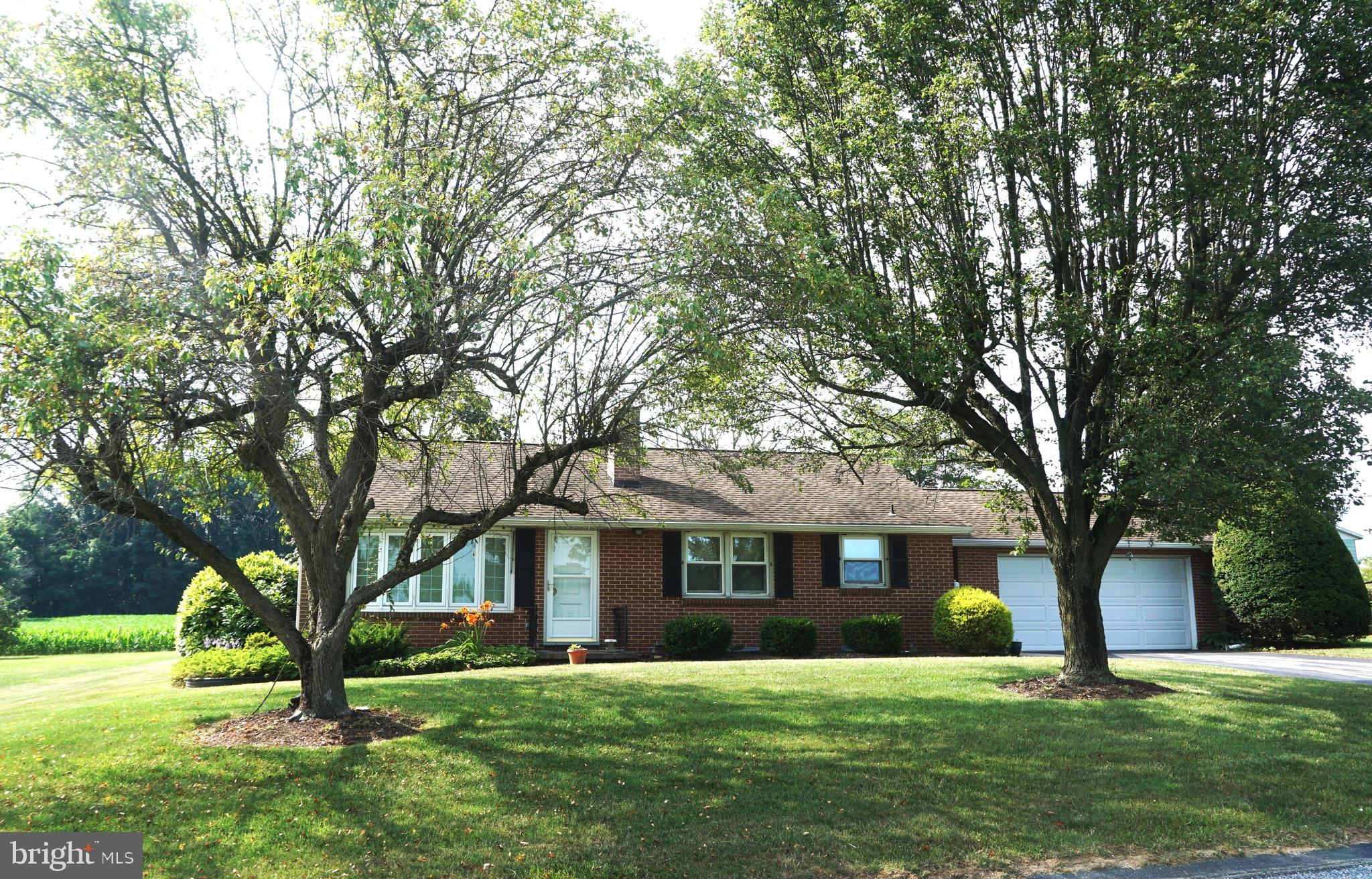 4226 Walters Hatchery Road York, PA 17408 - Photo 2 of 43 Gallery Image 2