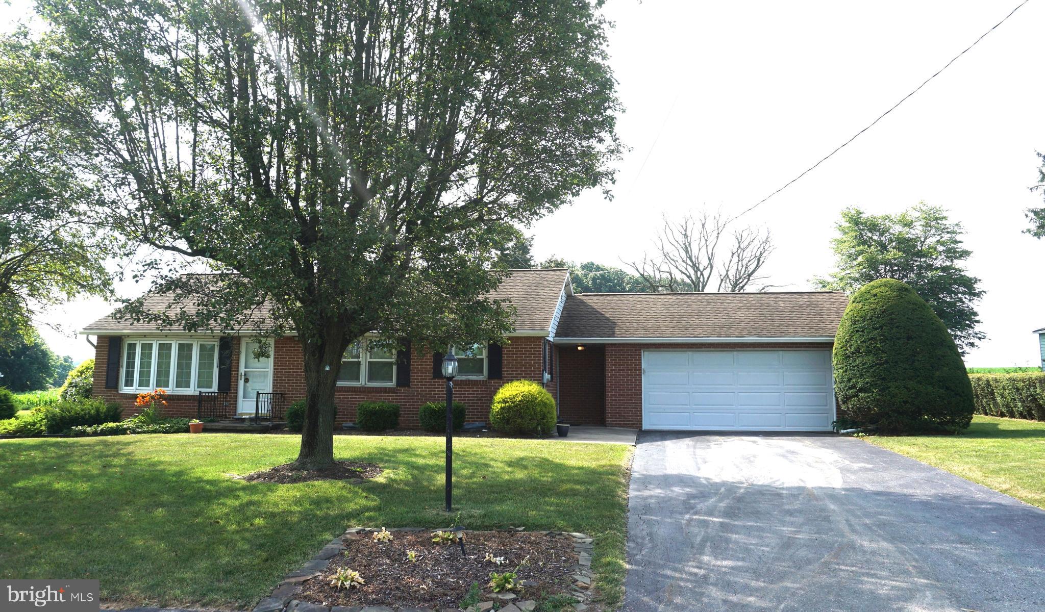 4226 Walters Hatchery Road York, PA 17408 - Photo 3 of 43 Gallery Image 3
