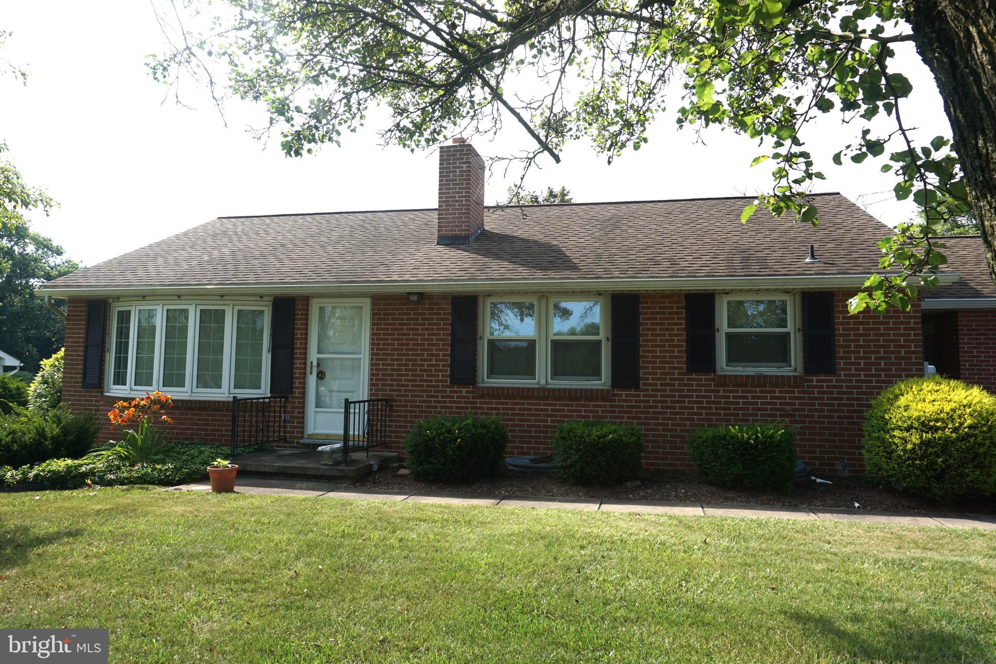 4226 Walters Hatchery Road York, PA 17408 - Photo 4 of 43 Gallery Image 4