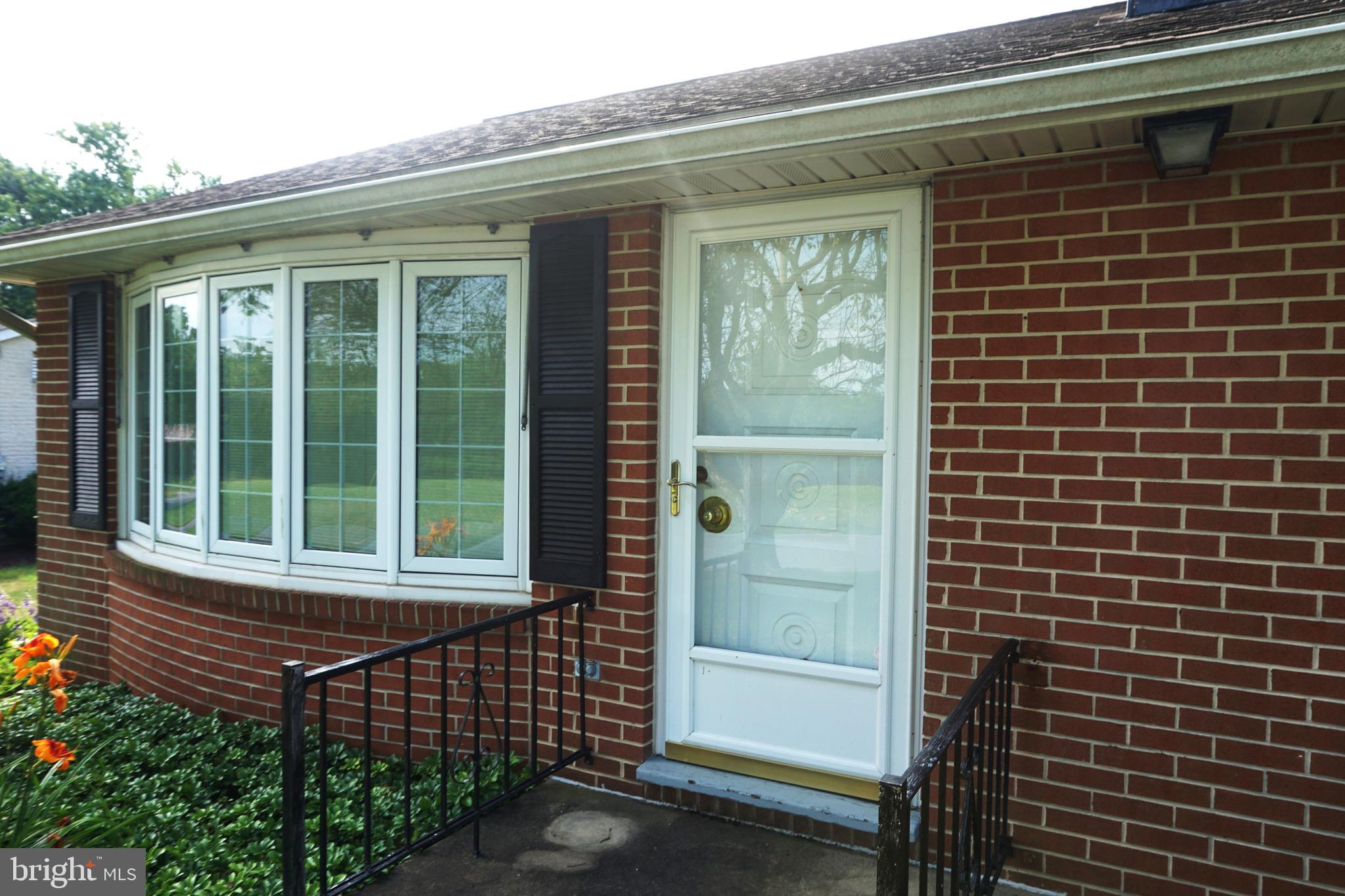 4226 Walters Hatchery Road York, PA 17408 - Photo 6 of 43 Gallery Image 6