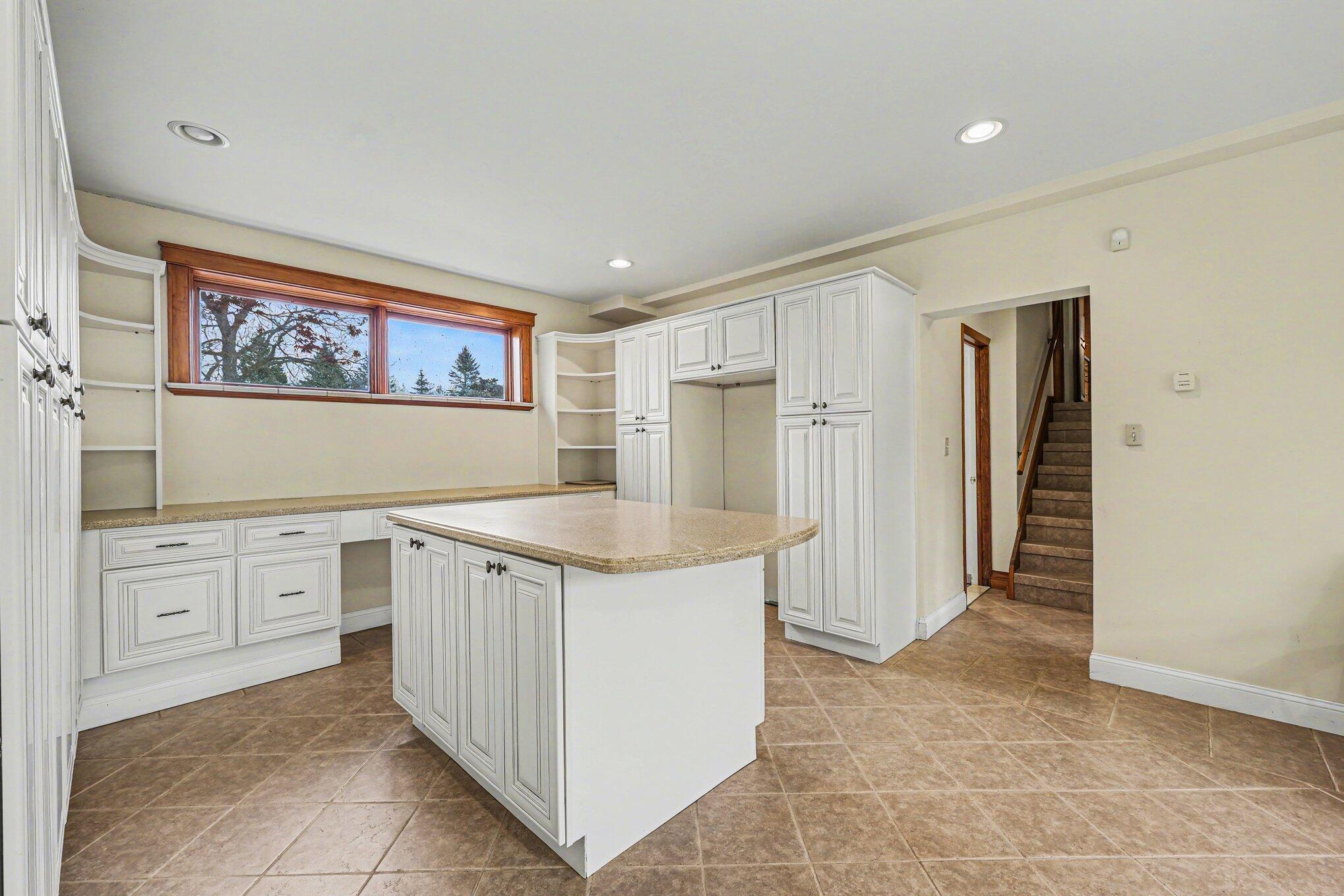 6595 Napier Road Plymouth, MI 48170 - Photo 21 of 35 021_file_7871