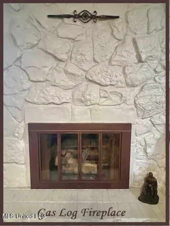 $299,900 | 307 Hickory Lane, Batesville, MS 38606