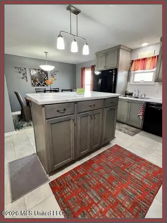 $299,900 | 307 Hickory Lane, Batesville, MS 38606