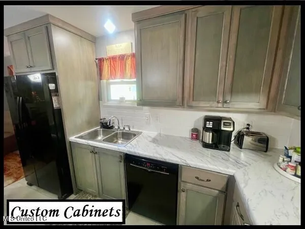 $299,900 | 307 Hickory Lane, Batesville, MS 38606