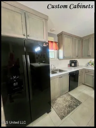 $299,900 | 307 Hickory Lane, Batesville, MS 38606