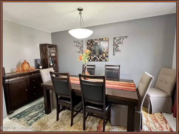 $299,900 | 307 Hickory Lane, Batesville, MS 38606