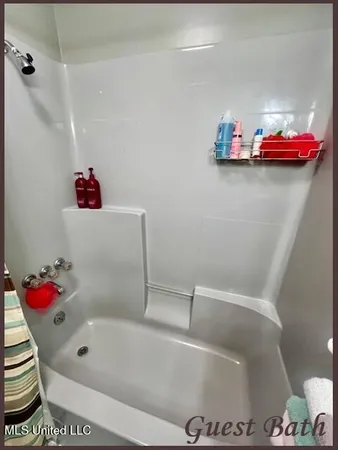 $299,900 | 307 Hickory Lane, Batesville, MS 38606