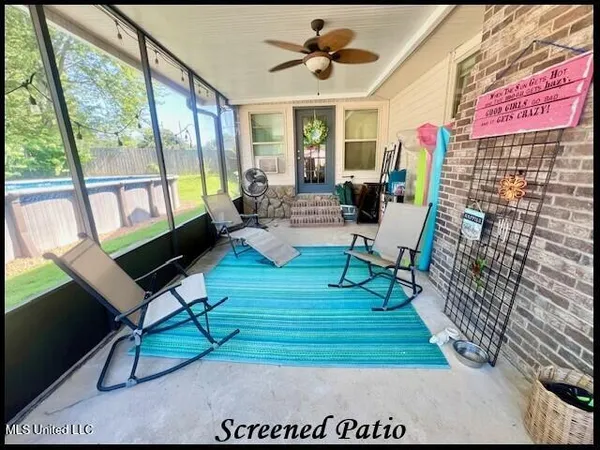 $299,900 | 307 Hickory Lane, Batesville, MS 38606