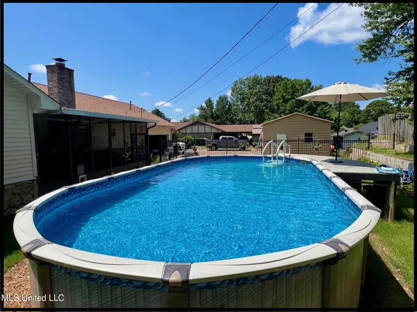 $299,900 | 307 Hickory Lane, Batesville, MS 38606