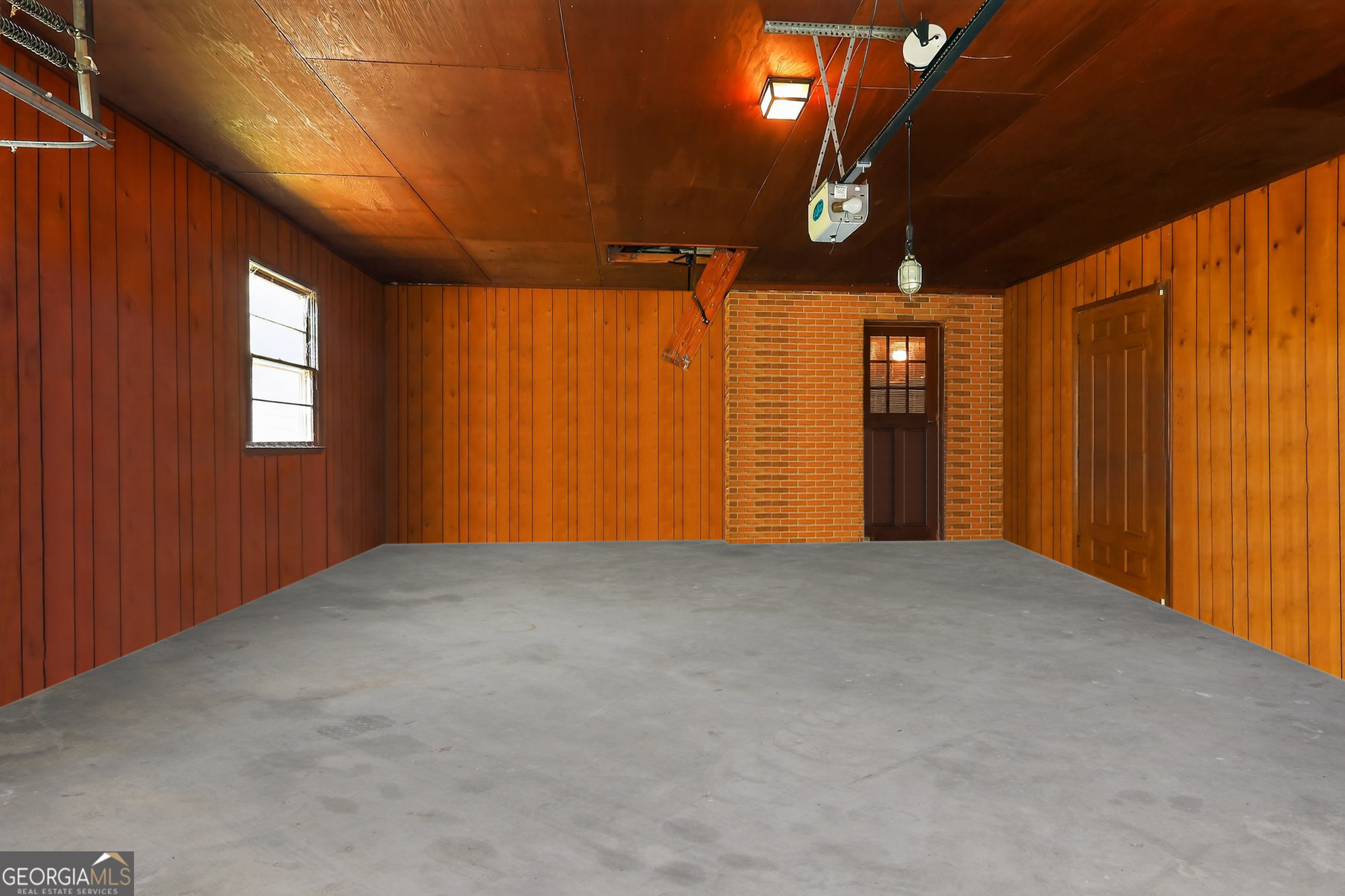 621 Mayes Way Manchester, GA 31816 - Photo 4 of 30 a view of empty room with windows