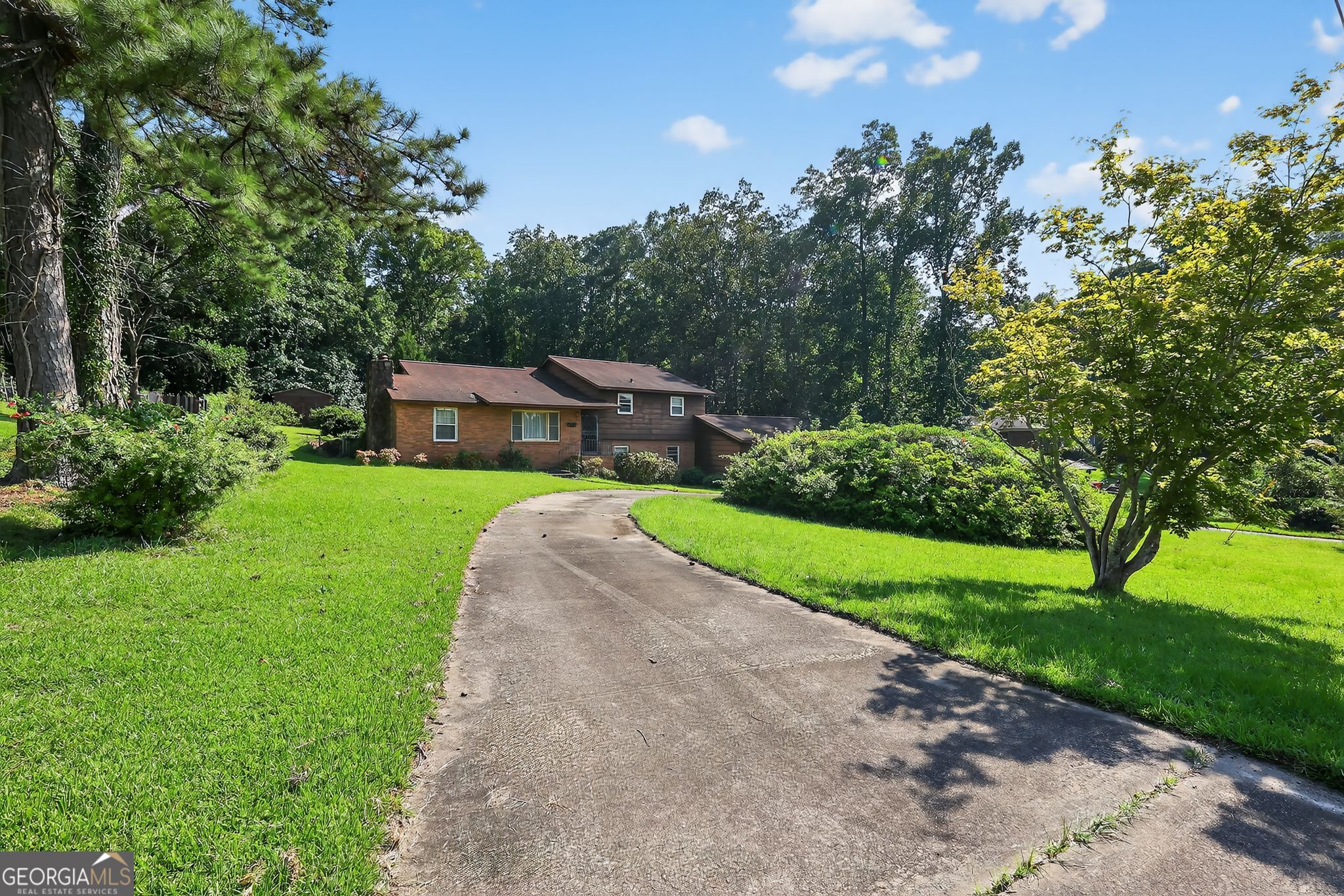 621 Mayes Way Manchester, GA 31816 - Photo 6 of 30 a view of a house with a small yard