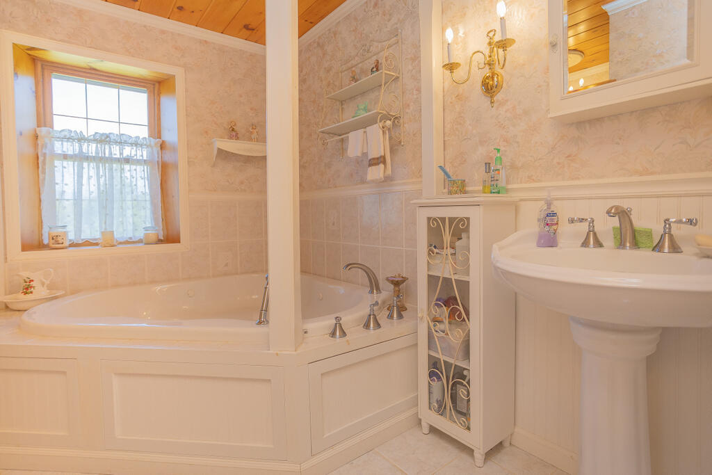 118 Tory Hill Road Phillips, ME 04966 - Photo 17 of 90 sandyriverrealty-10