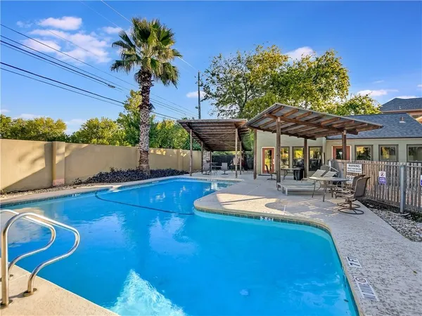 $1,750 | 1101 Grove Boulevard, Unit 208, Austin, TX 78741