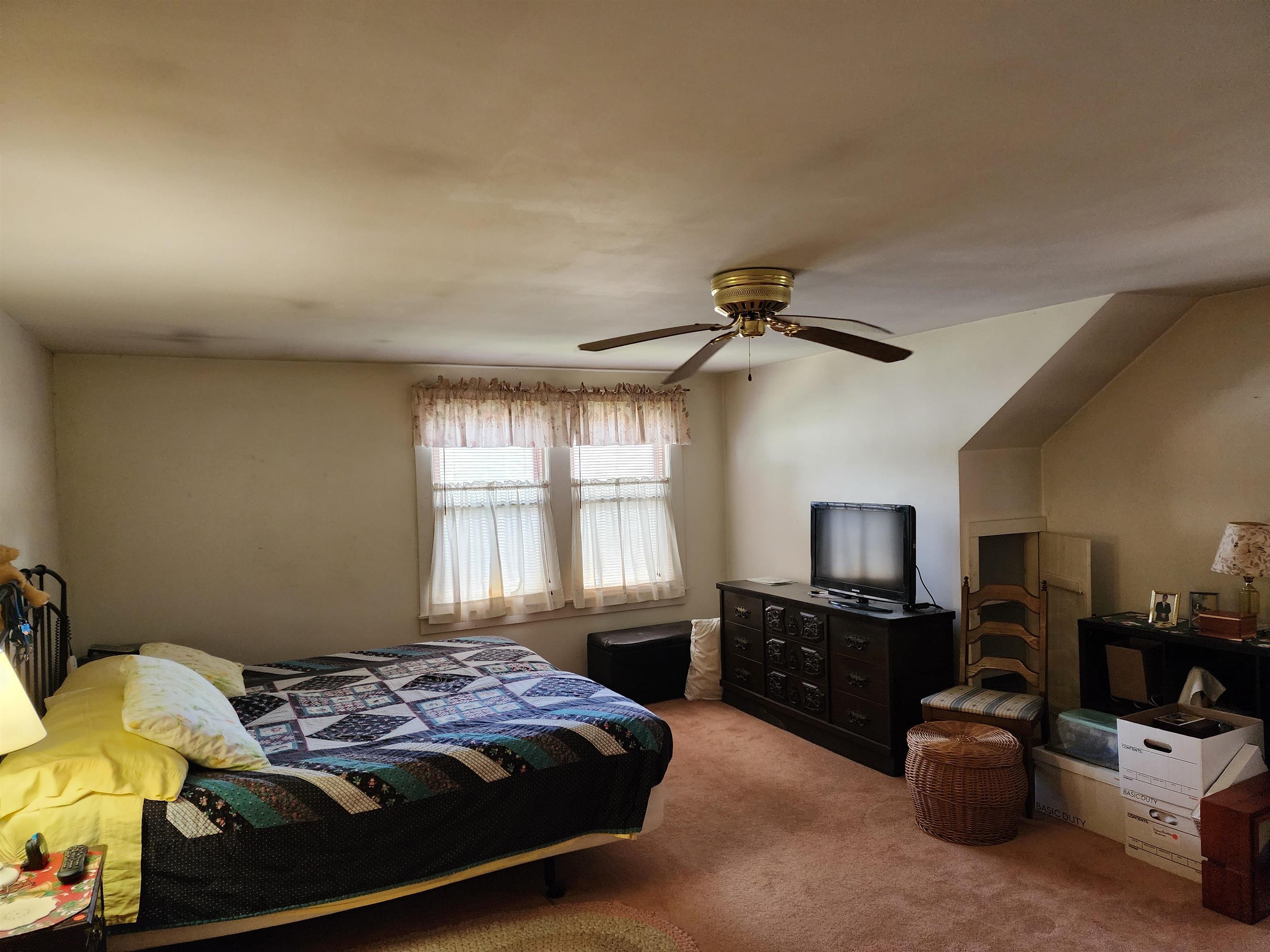 148 Ledge Street Nashua, NH 03060 - Photo 23 of 40