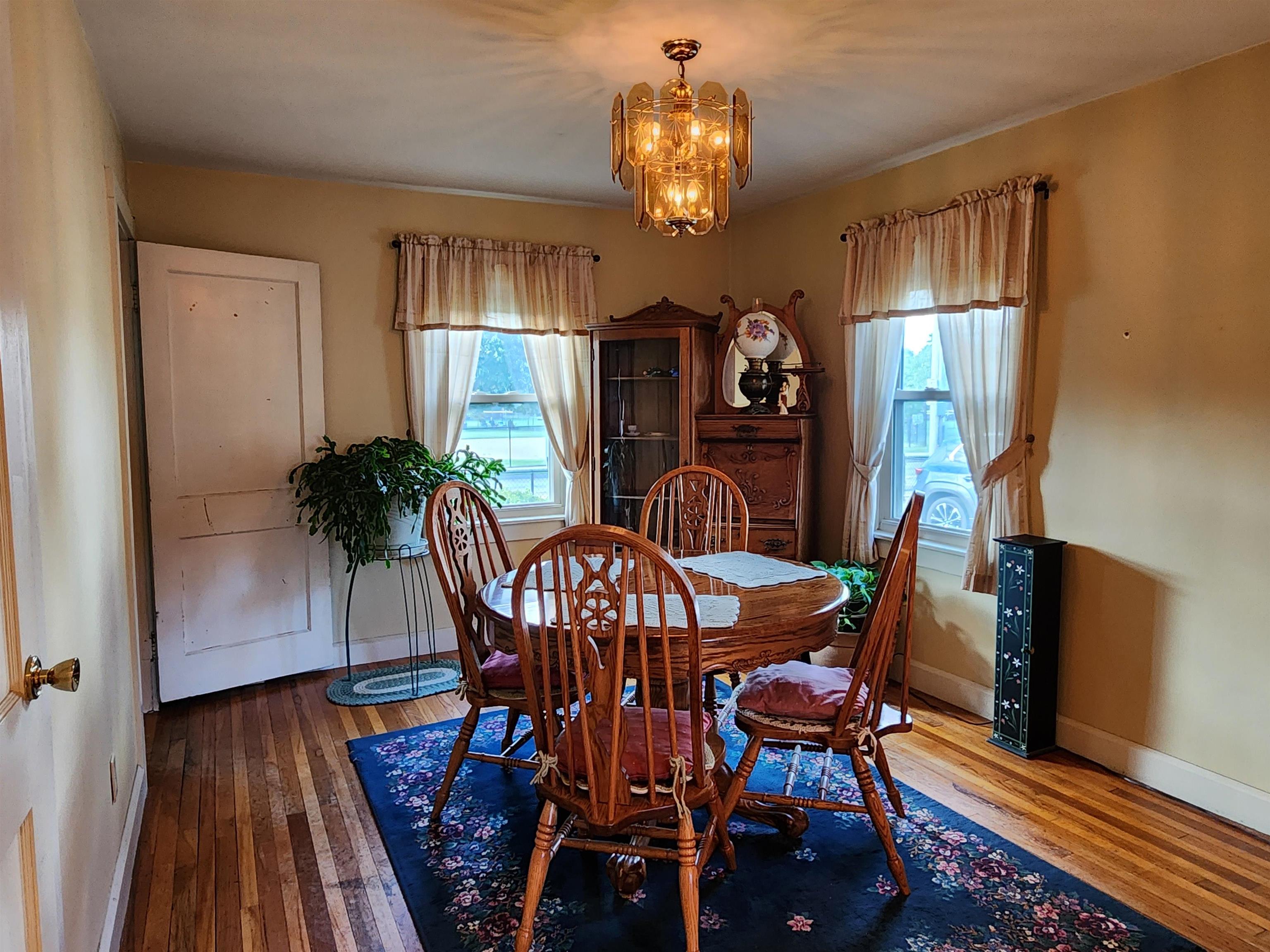 148 Ledge Street Nashua, NH 03060 - Photo 4 of 40