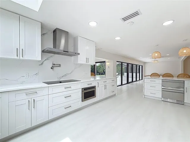 $2,449,000 | 5100 Pineview Circle, Delray Beach, FL 33445