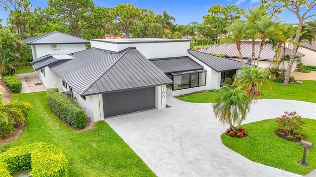 $2,449,000 | 5100 Pineview Circle, Delray Beach, FL 33445