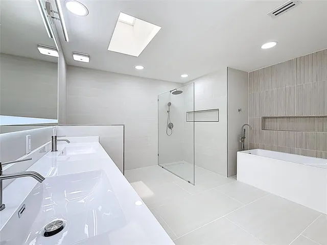 $2,449,000 | 5100 Pineview Circle, Delray Beach, FL 33445