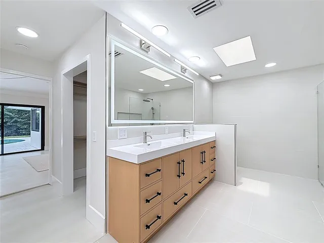 $2,449,000 | 5100 Pineview Circle, Delray Beach, FL 33445