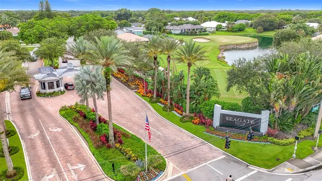 $2,449,000 | 5100 Pineview Circle, Delray Beach, FL 33445