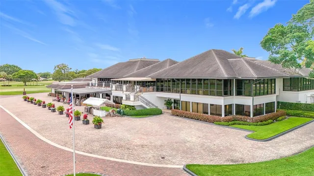 $2,449,000 | 5100 Pineview Circle, Delray Beach, FL 33445