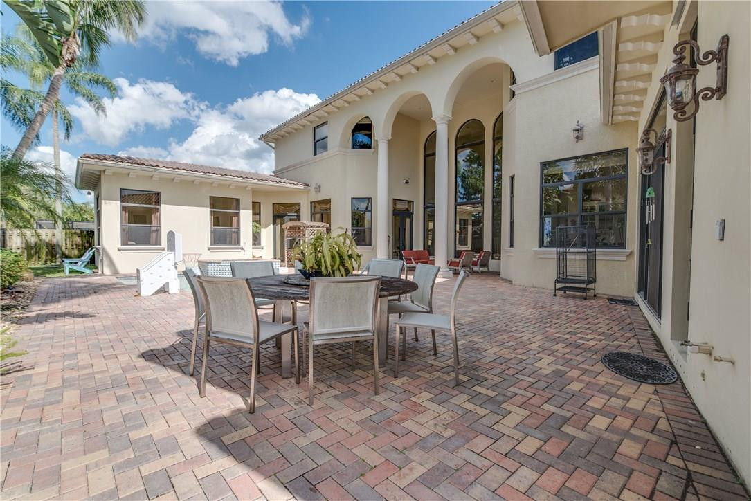 22181 Trillium Way Boca Raton, FL 33433 - Photo 2 of 37 Photo 2