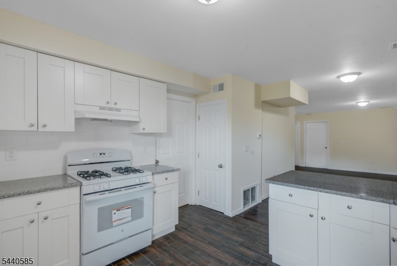 83 Summit Avenue, Unit 3A Summit, NJ 07901 - Photo 9 of 10