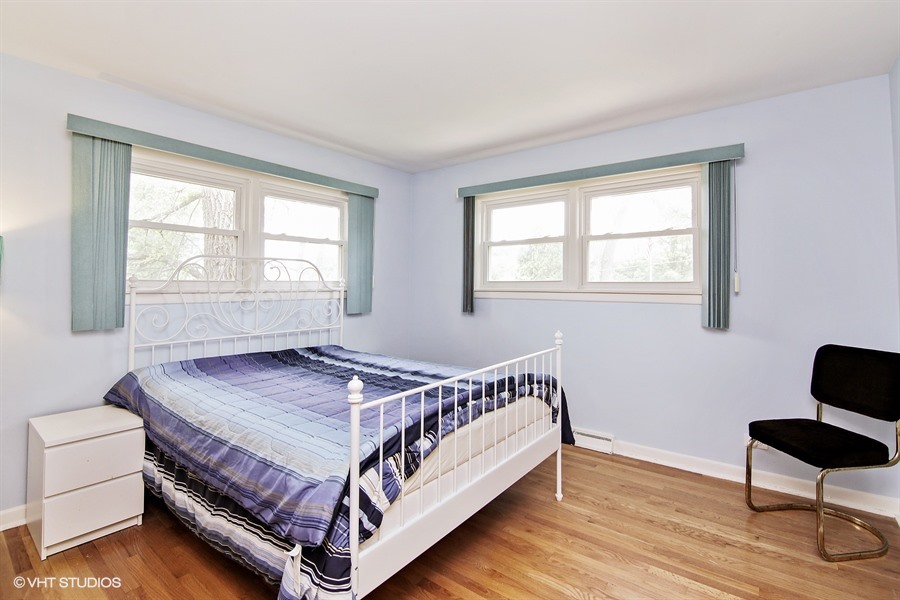 601 Locust Road Wilmette, IL 60091 - Photo 6 of 17