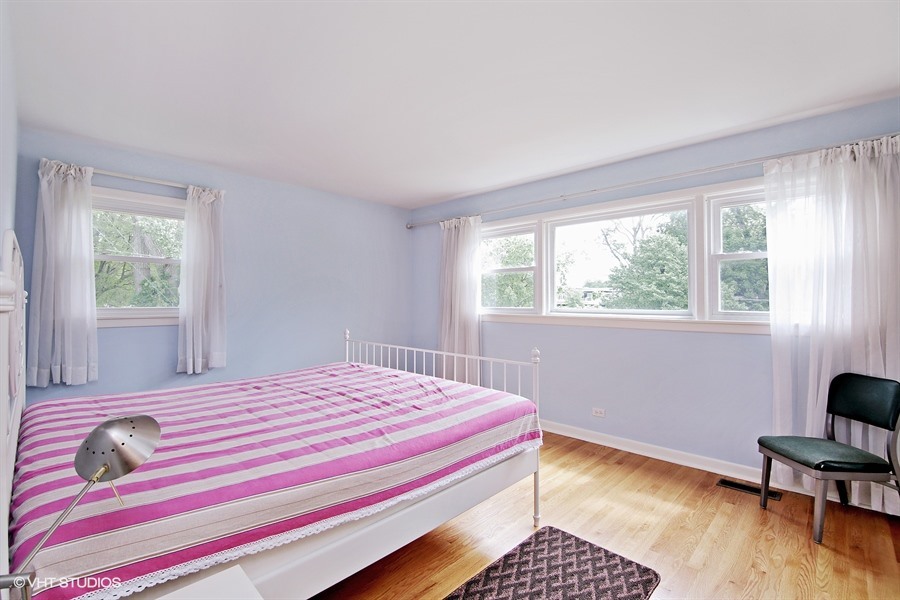 601 Locust Road Wilmette, IL 60091 - Photo 7 of 17