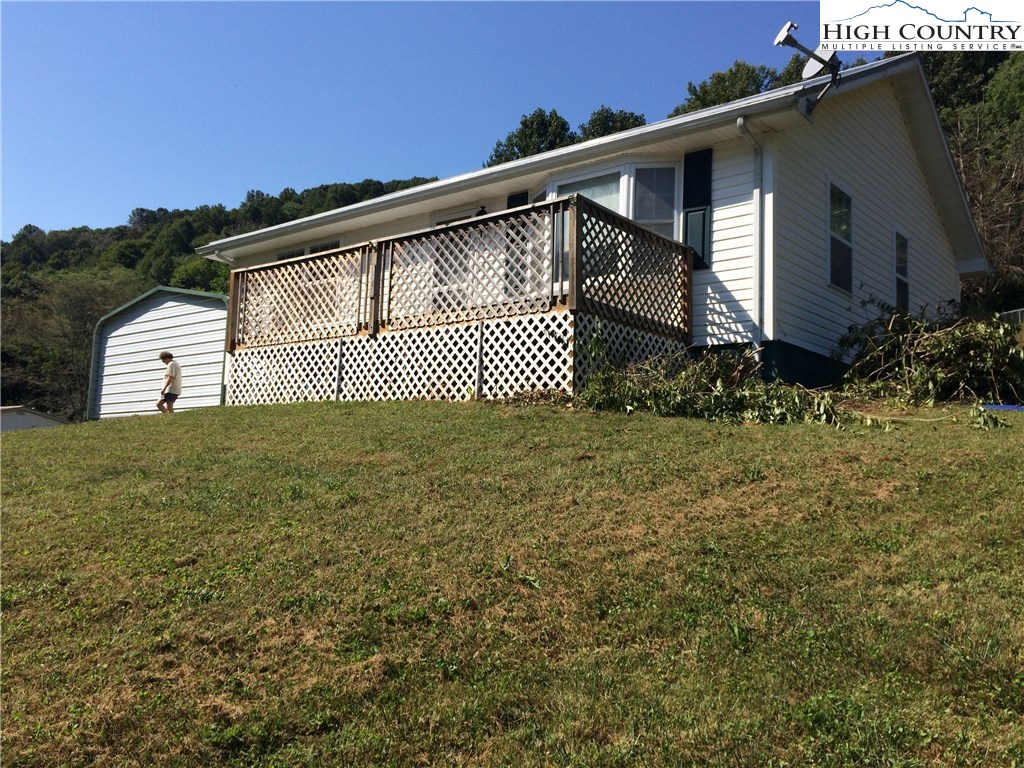 670 Mahala Road Creston, NC 28615 - Photo 2 of 12 Gallery Image 2