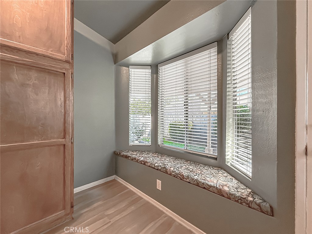 28131 Seco Canyon Road, Unit 39 Saugus, CA 91390 - Photo 14 of 46 Gallery Image 14