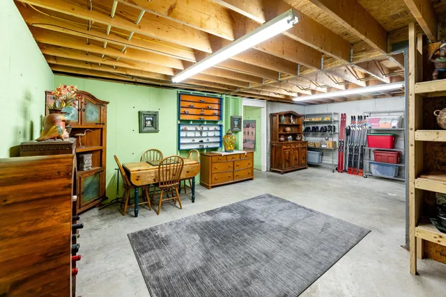 $950,000 | 50 Old Dorchester Road, Lyme, NH 03768