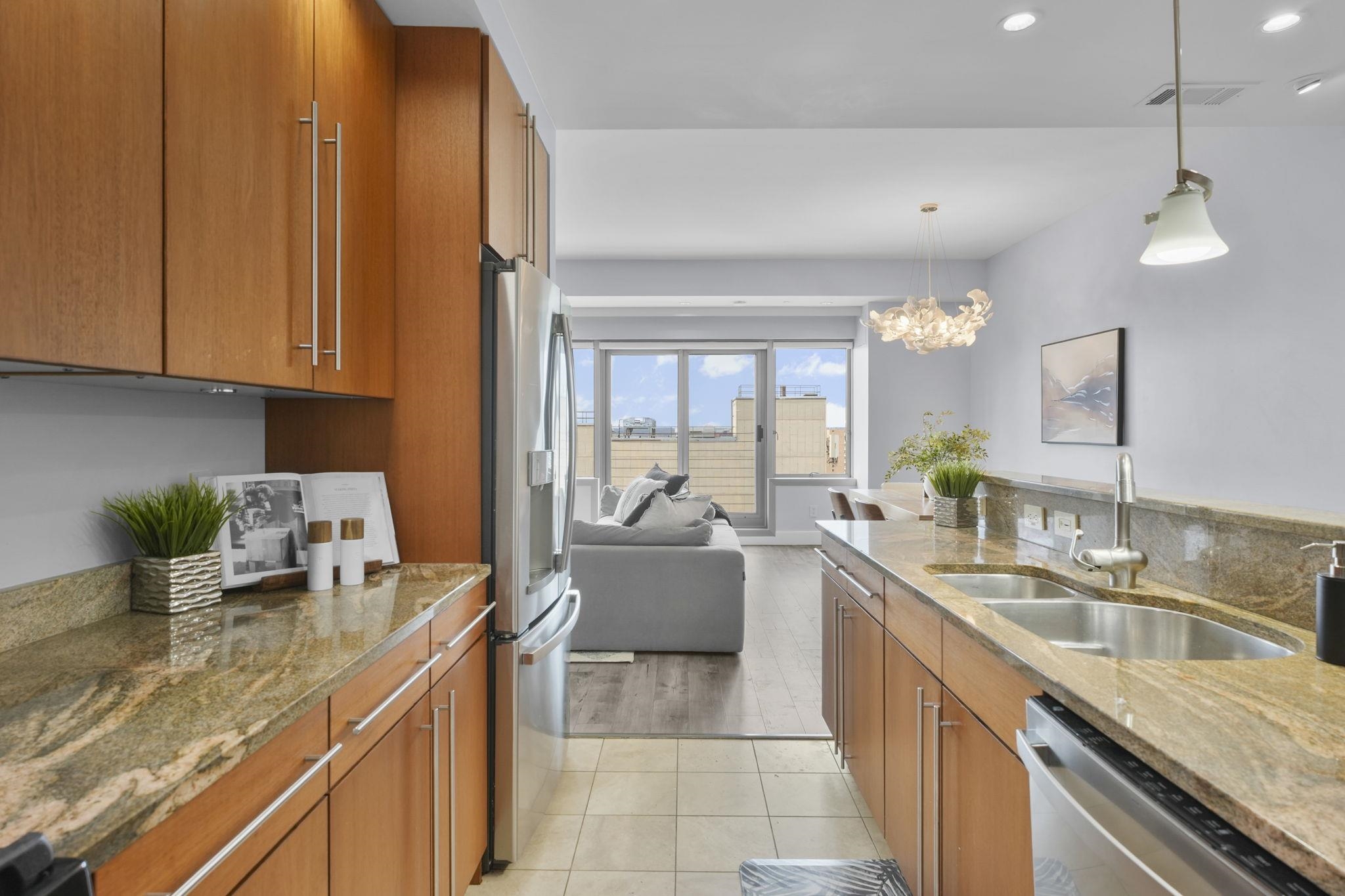 100 Wisconsin Avenue, Unit 1105 Madison, WI 53703 - Photo 14 of 31