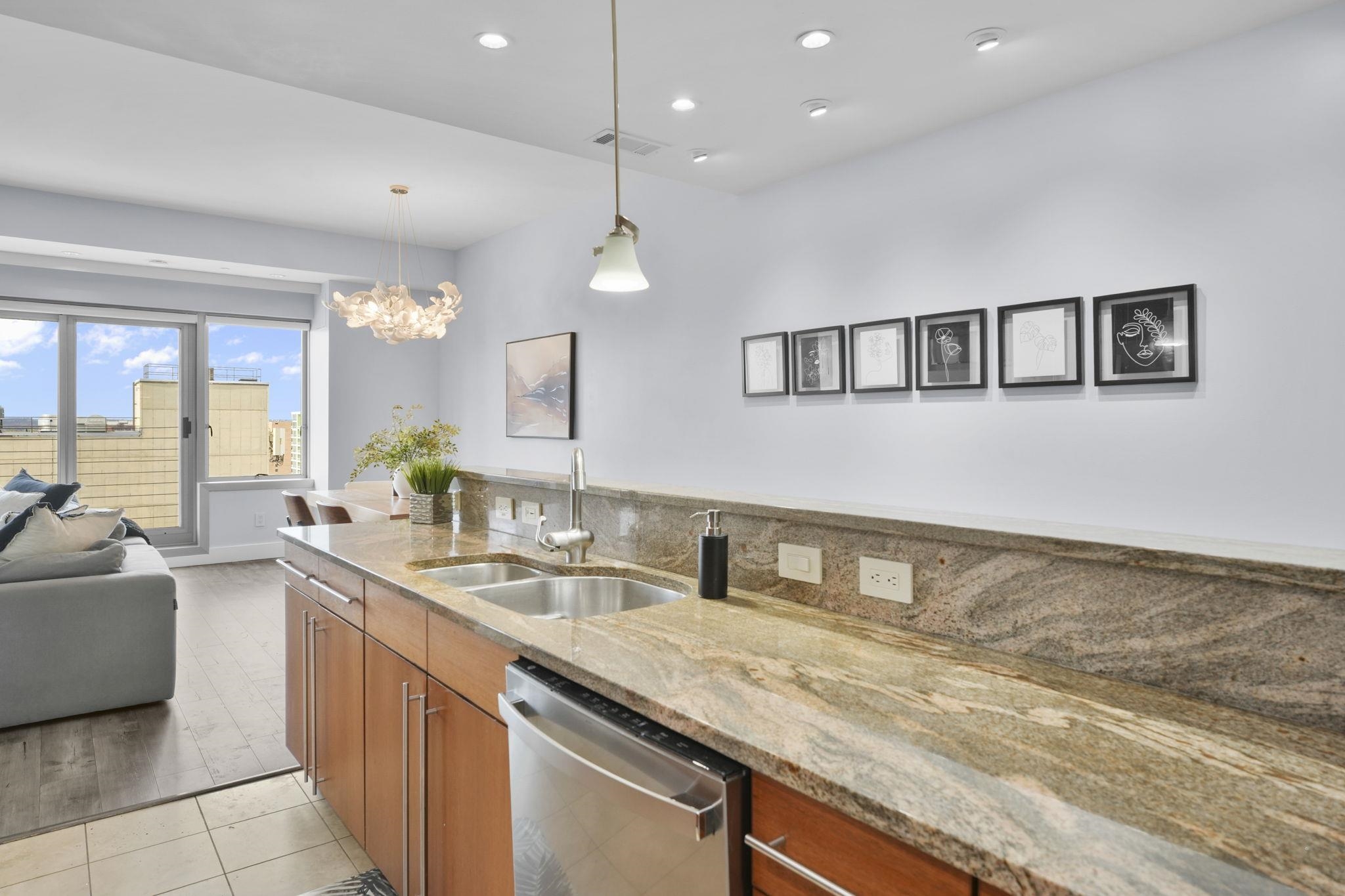 100 Wisconsin Avenue, Unit 1105 Madison, WI 53703 - Photo 15 of 31