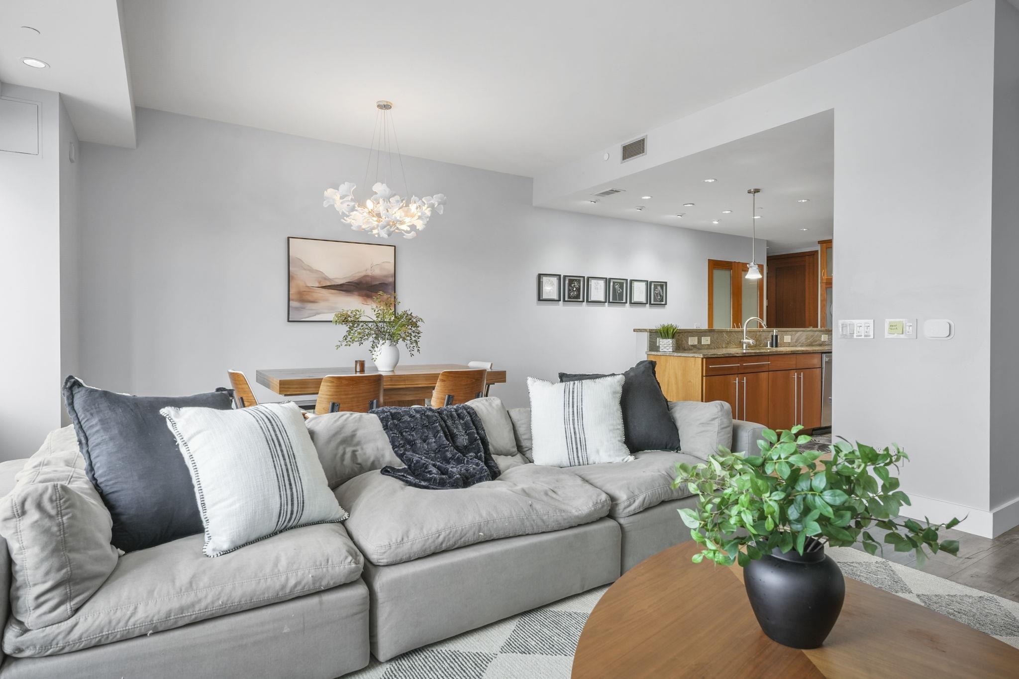 100 Wisconsin Avenue, Unit 1105 Madison, WI 53703 - Photo 8 of 31