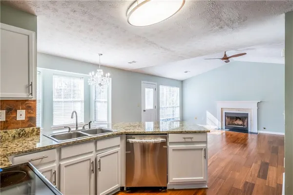 $305,000 | 1382 Stoneleigh Way, Stone Mountain, GA 30088