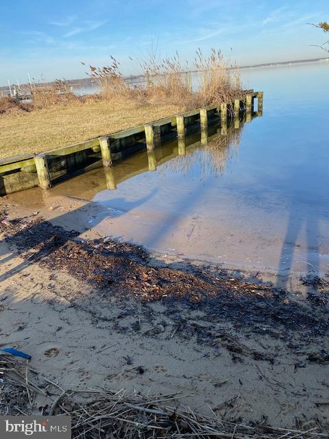 9124 Hinton Avenue Sparrows Point, MD 21219 - Photo 4 of 24 Sandy beach next door.