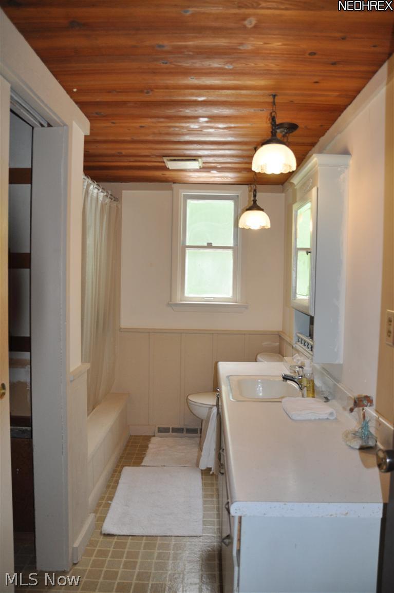 9613 Howland Springs Road Southeast Warren, OH 44484 - Photo 10 of 17 Gallery Image 10