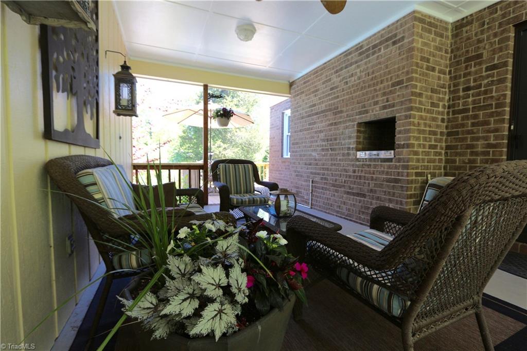 264 Farmland Road Mocksville, NC 27028 - Photo 12 of 29 Gallery Image 12