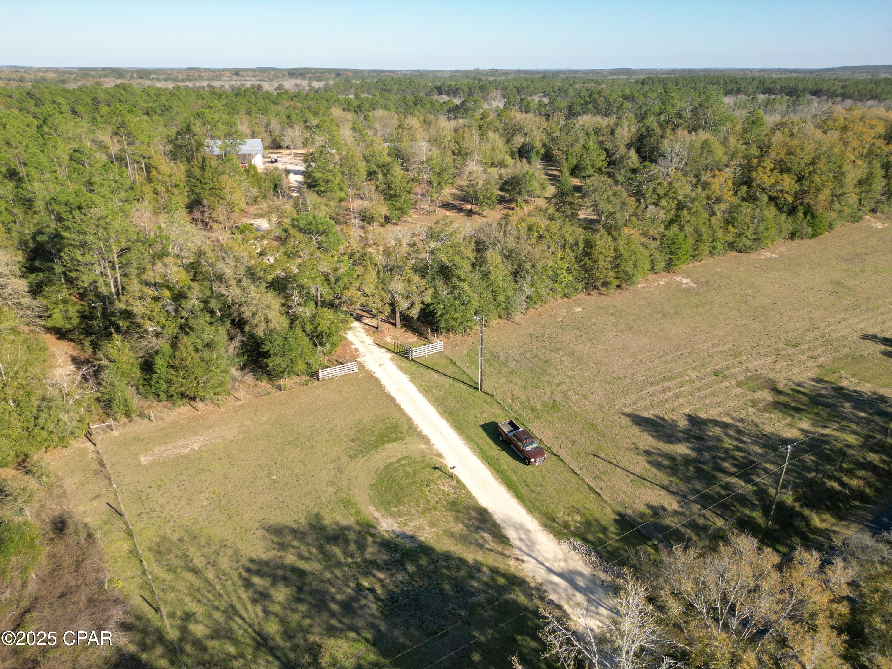 1591 River Road Caryville, FL 32427 - Photo 11 of 35