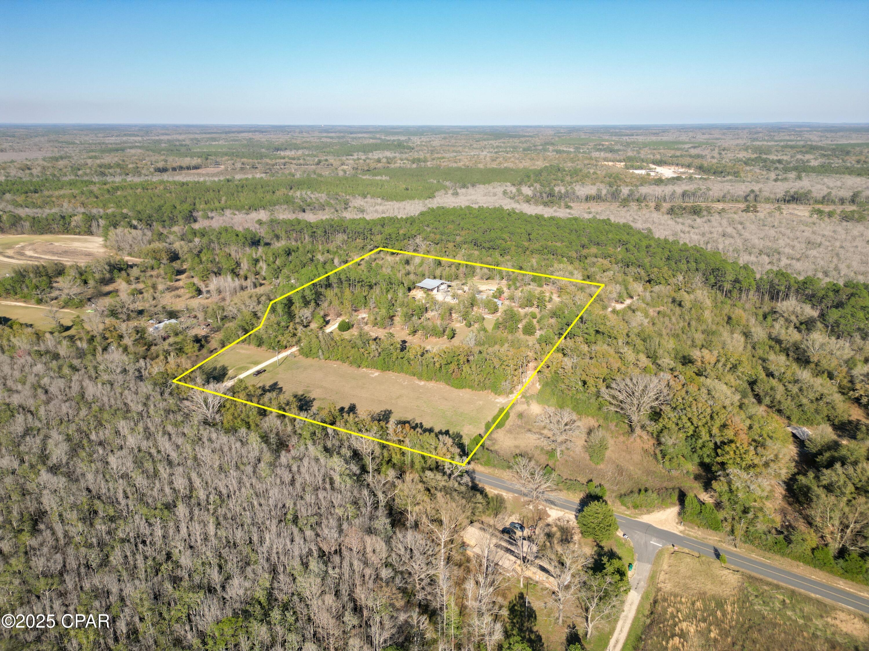 1591 River Road Caryville, FL 32427 - Photo 7 of 35