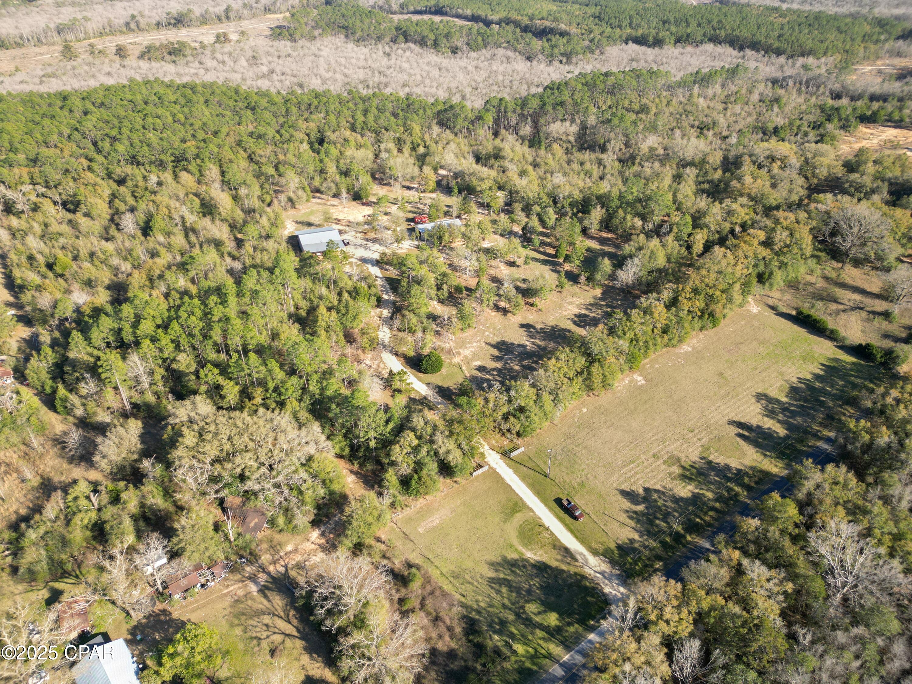 1591 River Road Caryville, FL 32427 - Photo 9 of 35