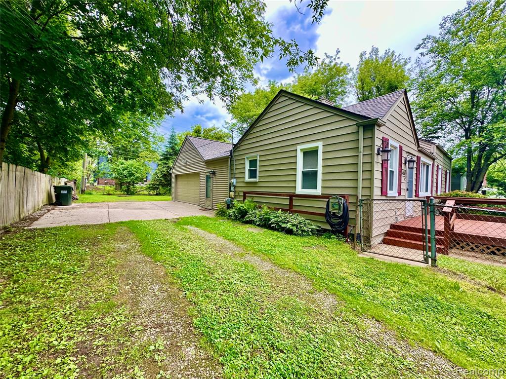 3404 Rockhaven Avenue Rochester Hills, MI 48309 - Photo 17 of 19