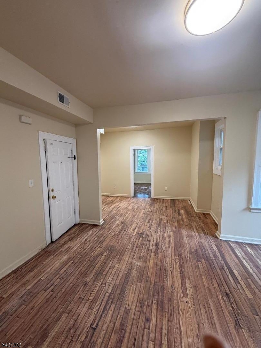 149 Scheerer Avenue, Unit 2 Newark, NJ 07112 - Photo 6 of 11