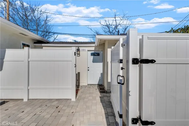 $1,799,000 | 114 South Lamer Street, Burbank, CA 91506