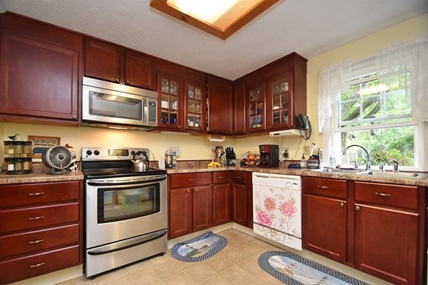 20 Highland Park Road Rutland, MA 01543 - Photo 8 of 23