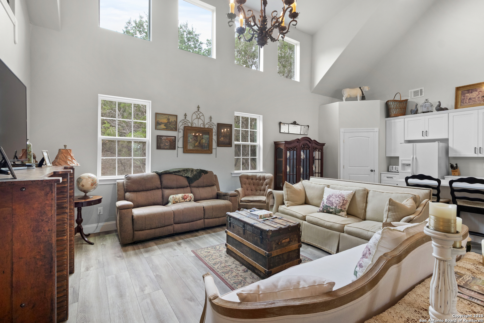 792 Alamo Beach Road Pipe Creek, TX 78063 - Photo 4 of 70 a living room with furniture and a large window
